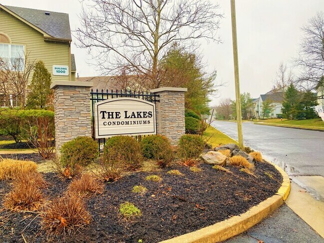 Foto del edificio - 707A Harwood Ct