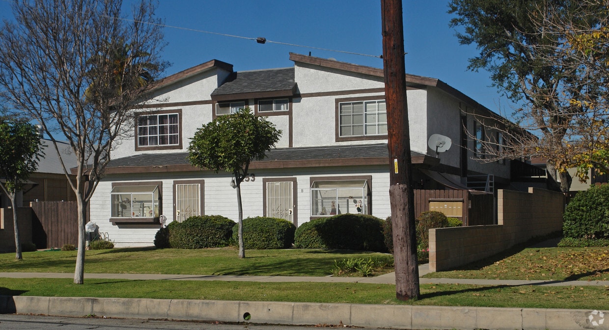 Primary Photo - 253 W Puente St