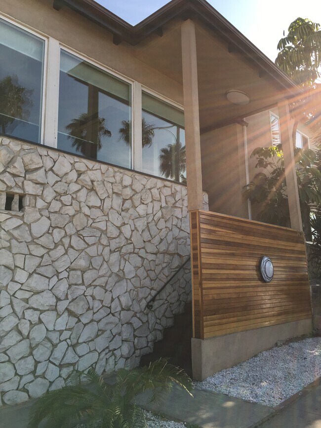 Building Photo - 3638 E Ocean Blvd