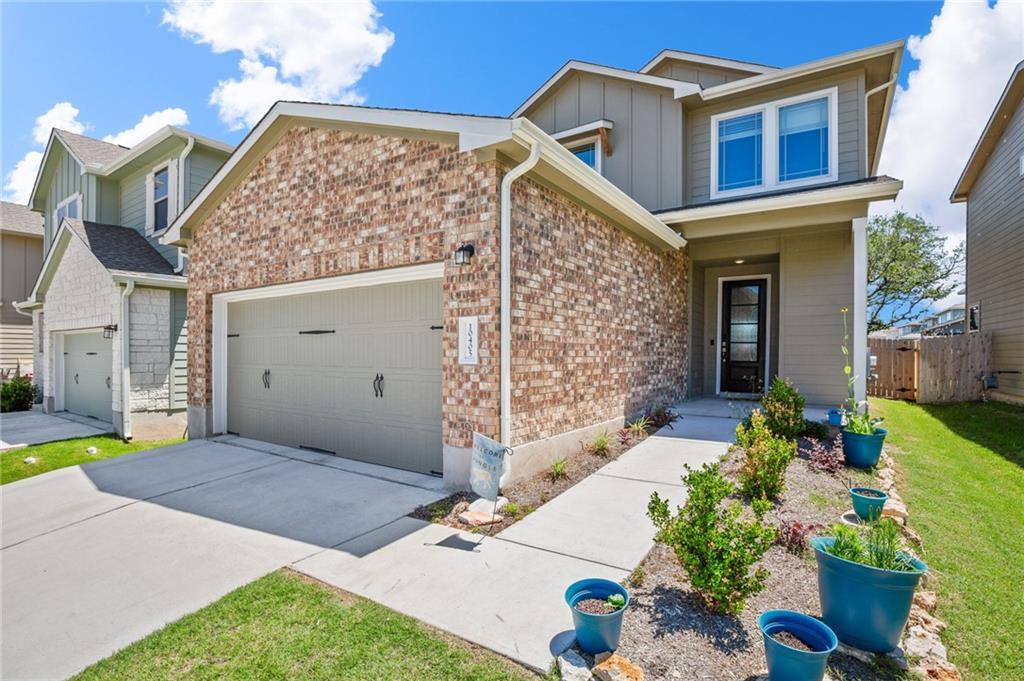 Foto principal - 10405 Tree Duck Dr