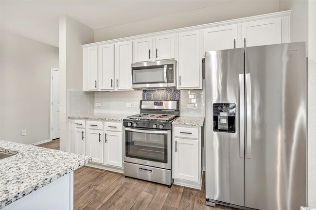 Building Photo - 15004 Monserrat Ln