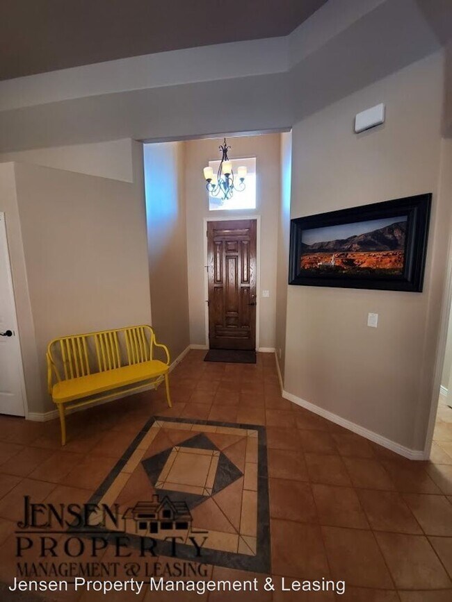 Building Photo - 1779 N Palo Verde Dr