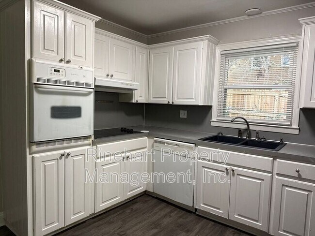 Foto del edificio - 645 Greenbriar Ave