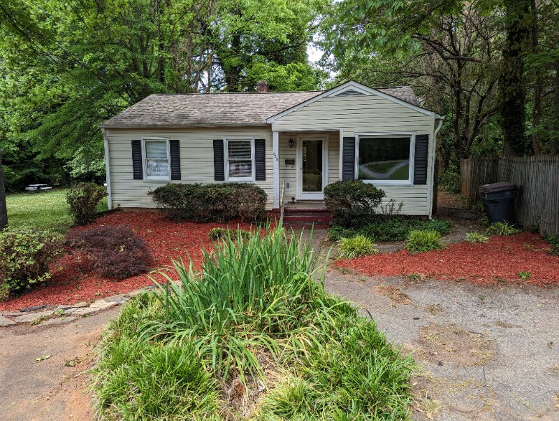 Foto principal - 828 Crescent Dr