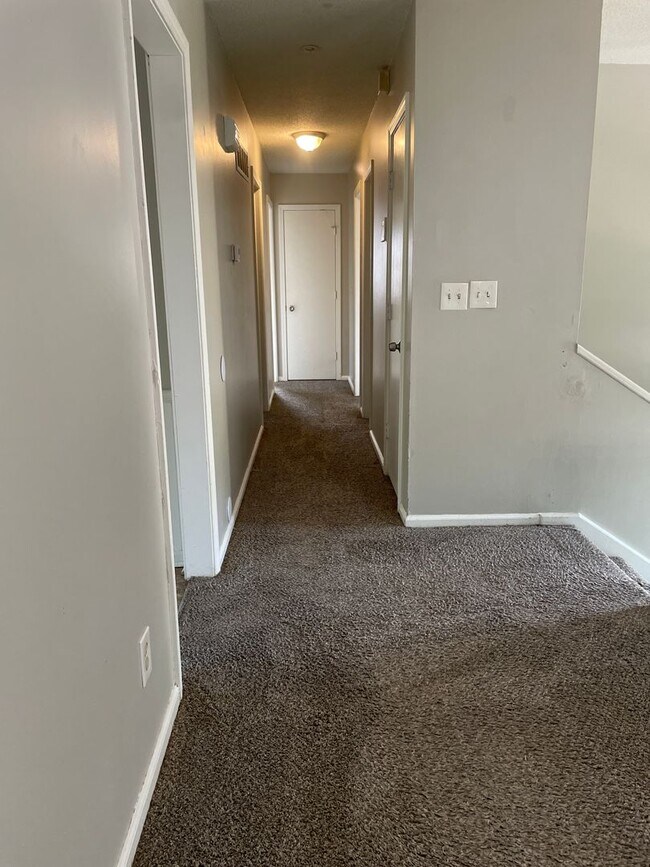 Foto del edificio - 4 Bedroom 1.5 Bath Home for Rent