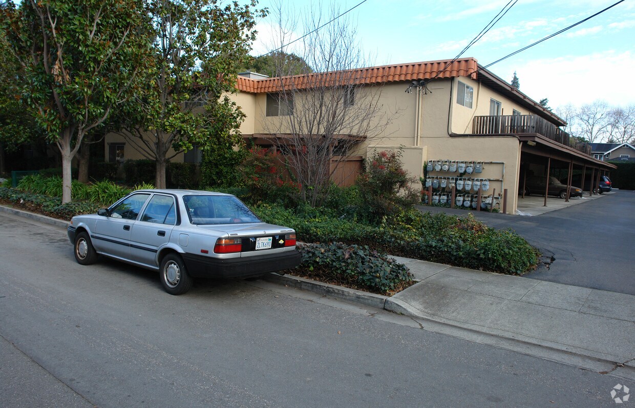 Foto principal - Chiquita Garden Apartments