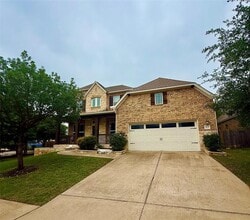 Building Photo - 404 Highland Horizon