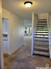 Building Photo - 444 Lunalilo Home Rd