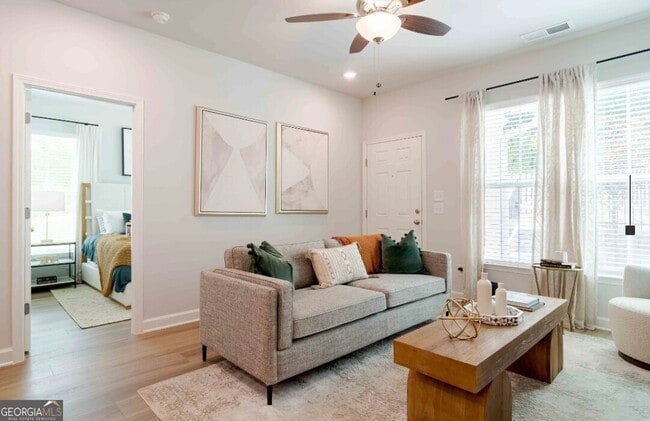 Foto del edificio - 1151 Hunter Trl