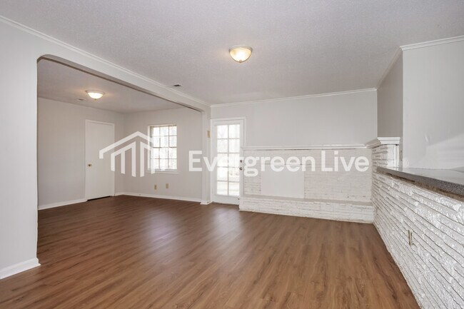 Foto del edificio - 4054 Beauchamp Cove