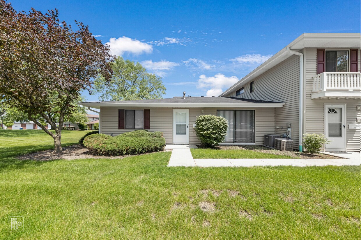1352 Wakeby Ln Unit 1352, Schaumburg, IL 60193 Condo for Rent in