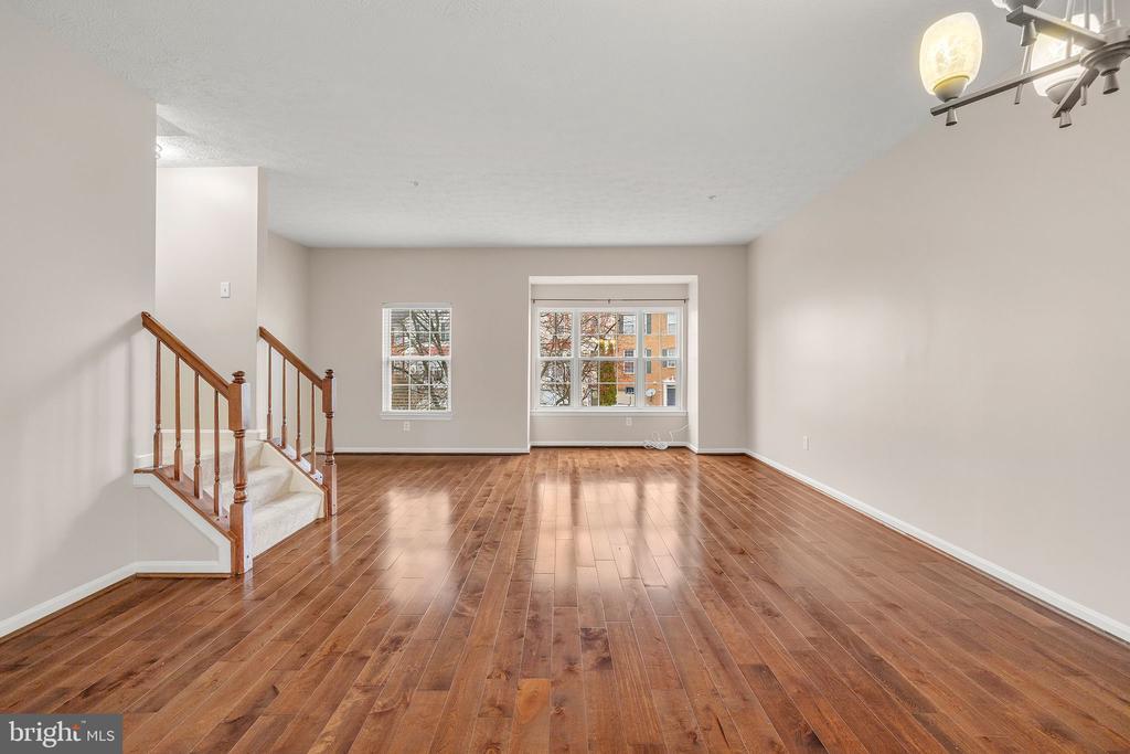 Primary Photo - 4226 Lavender Ln