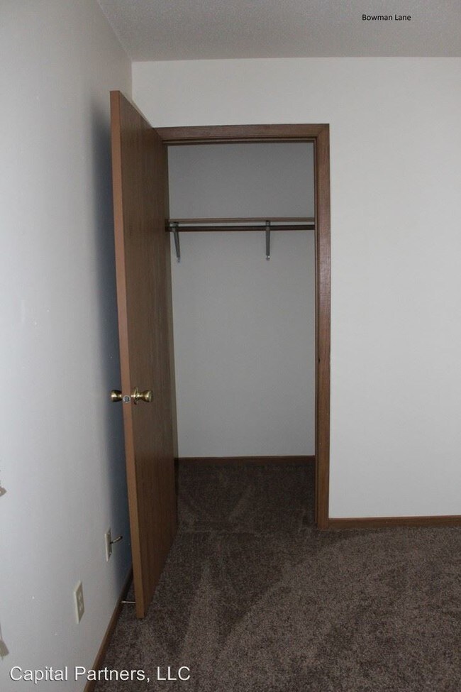Building Photo - 203 Bowman Ln