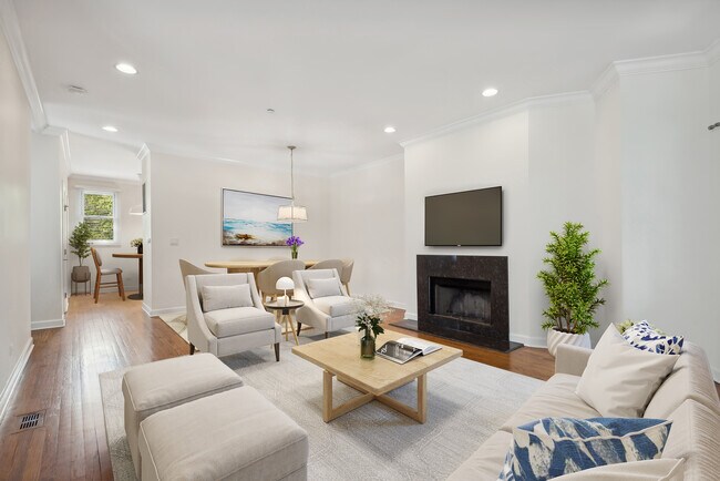 Foto del edificio - 3252 Thayer St