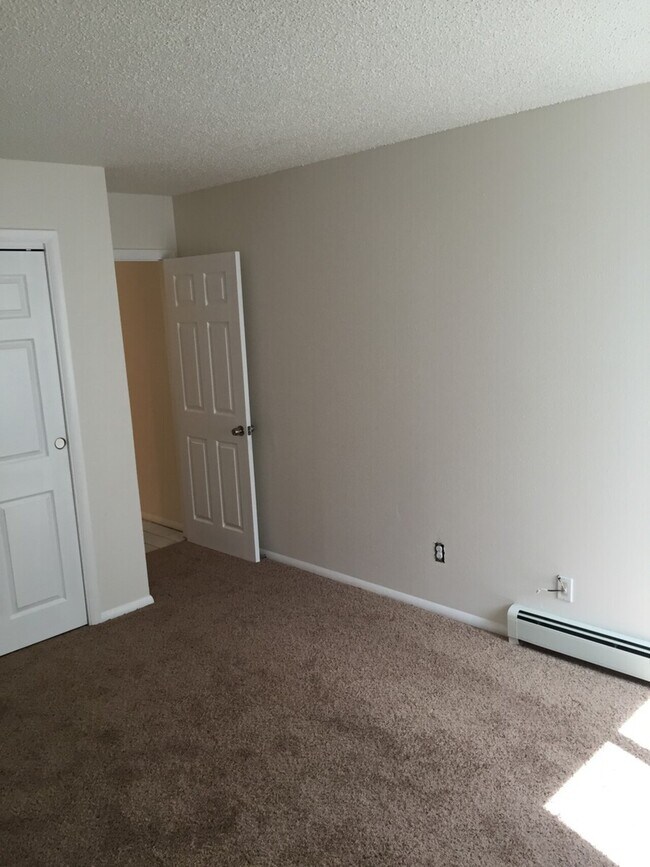 Building Photo - Stonecreek Park Condominiums