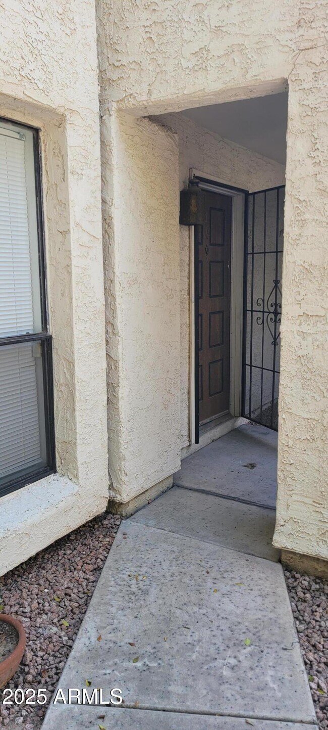 Foto del edificio - 3119 W Cochise Dr