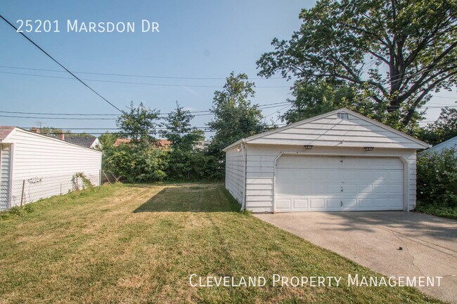 Building Photo - Updated Brick Home