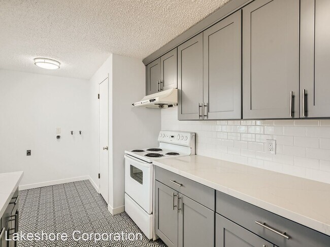 Building Photo - 3 br, 1.5 bath House - 3555A S Morgan St