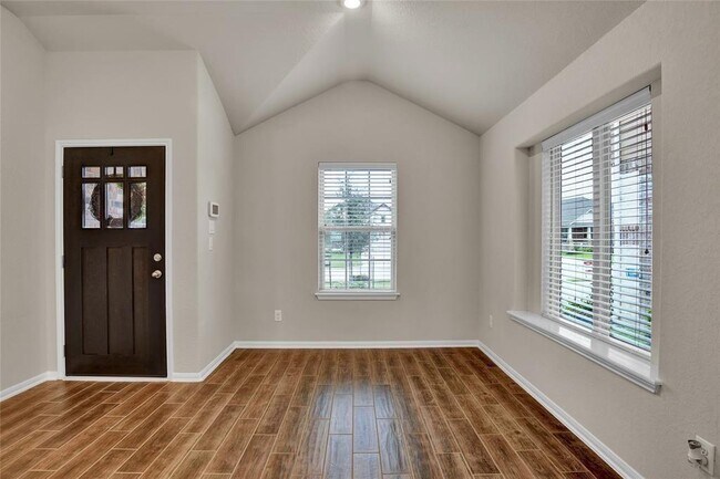 Building Photo - 4235 Green Landing Dr