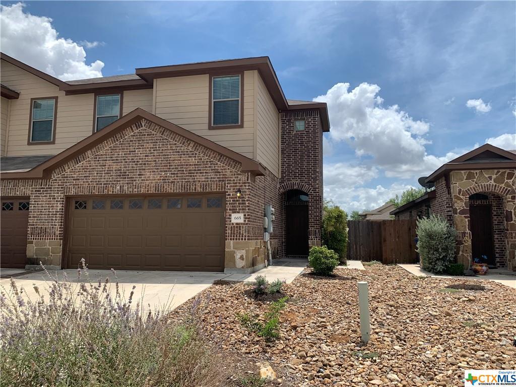 665 Creekside Cir, New Braunfels, TX 78130 Townhome Rentals in New