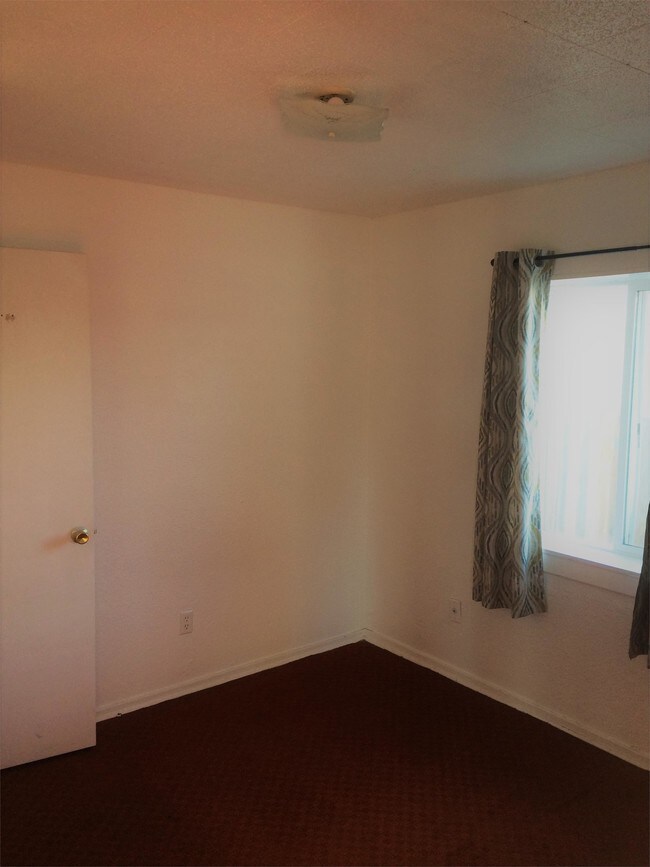 Foto del edificio - 866 N 5th St