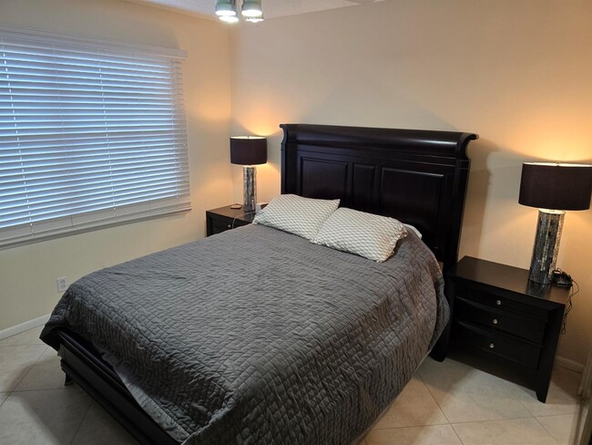 Foto del edificio - 1501 Cayman Way