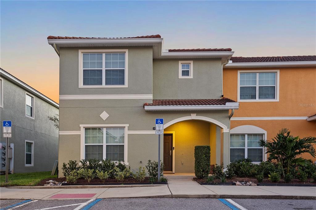 Foto principal - 8966 Cat Palm Rd
