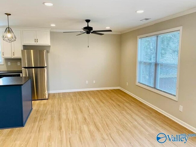 Foto del edificio - 2312 Pansy St SW