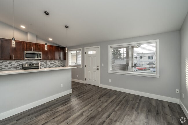 1BR, 1BA - 550SF - Living Room - Highridge Apartment Homes