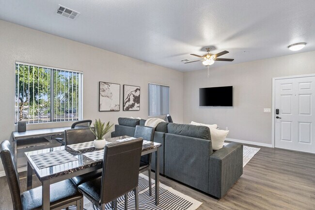 Building Photo - 2507 W Villa Rita Dr