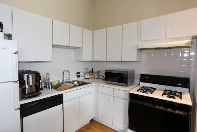 Building Photo - 3017 N Lincoln Ave