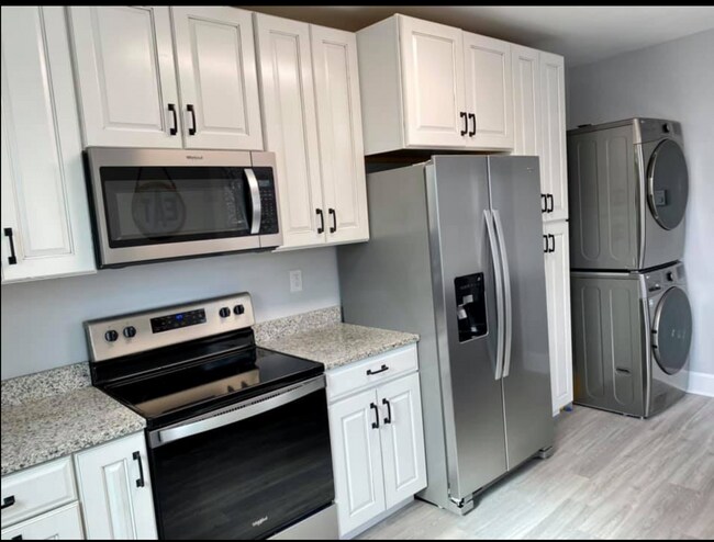 Foto del edificio - 118 E South St