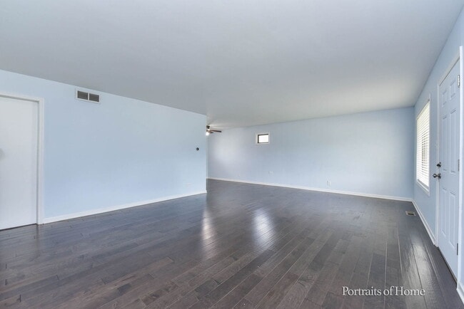 Building Photo - 156 Fairwood Dr