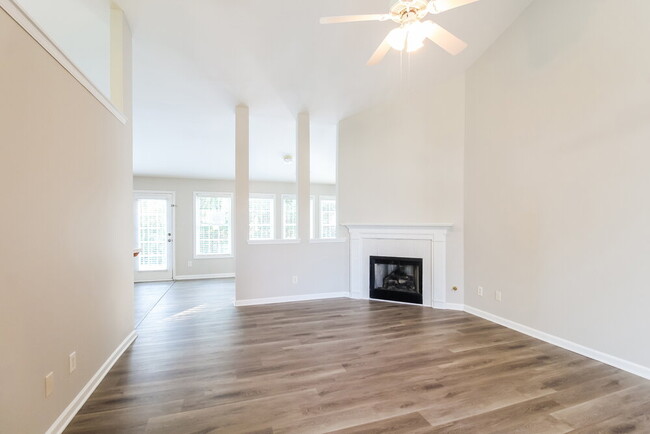 Building Photo - 3875 Portico Run Dr NE