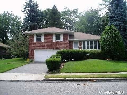 Primary Photo - 120 Celia Dr