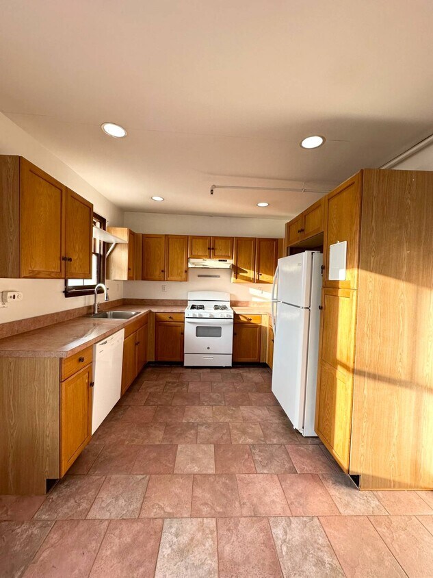 Foto principal - 155 Beach 95th St