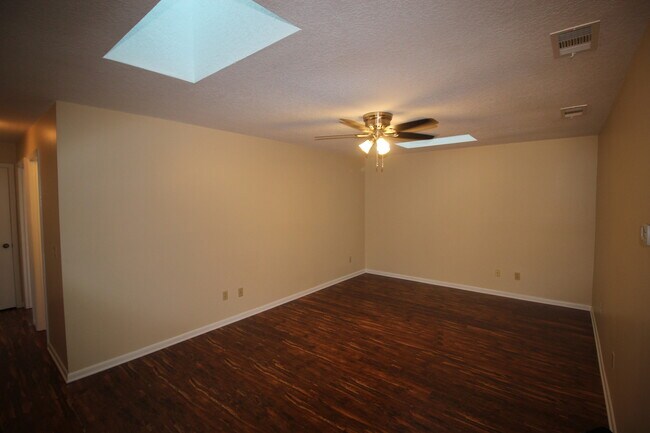 Foto del edificio - 1805 Cloverlawn Ave, Orlando, FL 32806