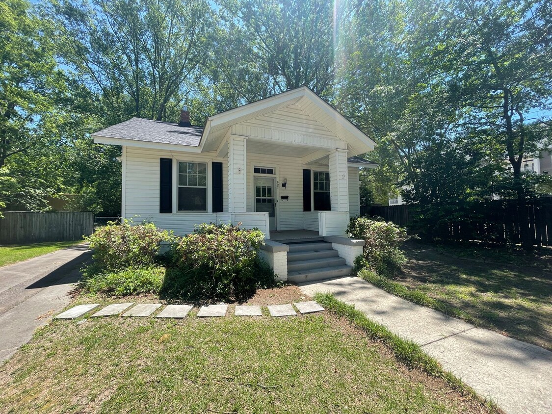 Primary Photo - 2 Bedroom Home in Old Shandon