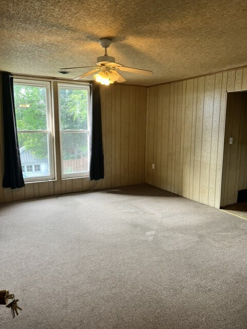 Sala de estar - 120 Maple Ave