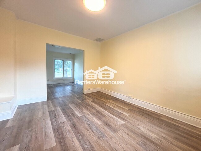 Foto del edificio - 232 1st St