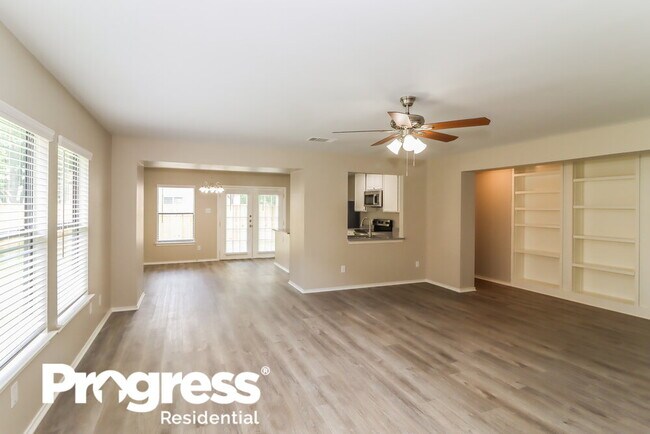 Foto del edificio - 1325 Lakeside Loop