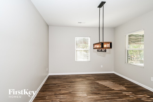 Foto del edificio - 161 Greatwood Ln