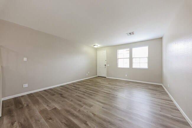 Foto del edificio - 11811 W Foothill Dr