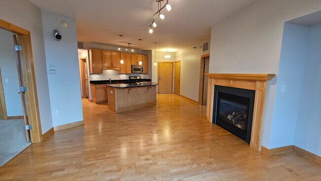 Foto del edificio - 317 Groveland Ave