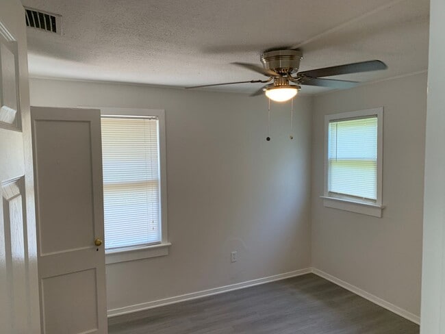 Photo - Richmond 1 Apartment