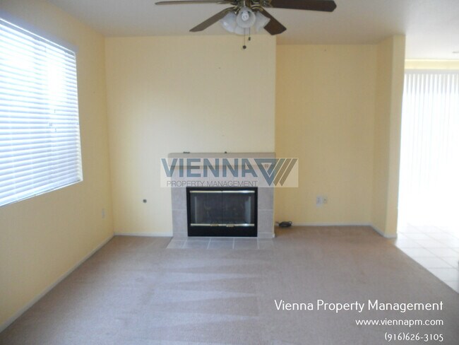 Building Photo - Nice House in Roseville for Rent!