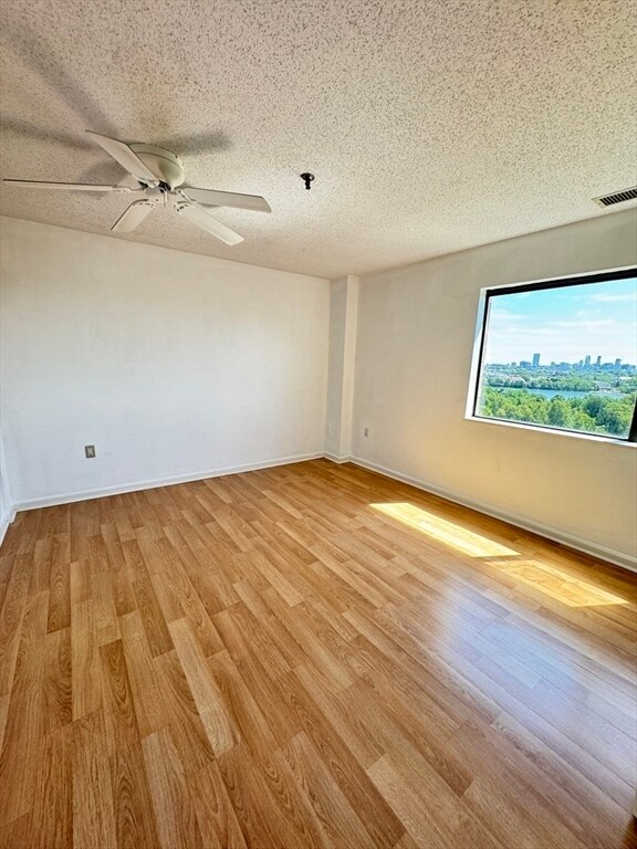 Foto del edificio - 3020 Mystic Valley Pkwy