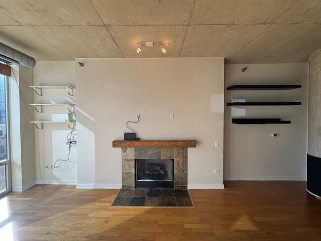 Foto del edificio - 720 N Larrabee St