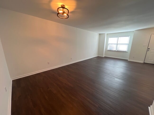 Foto del edificio - 2 Bedroom Community on the Corner of Baxte...