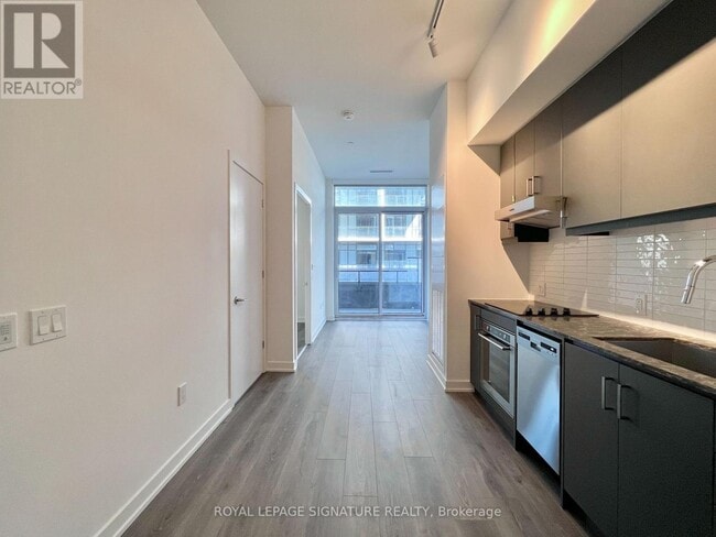 Building Photo - 9 Tecumseth St.